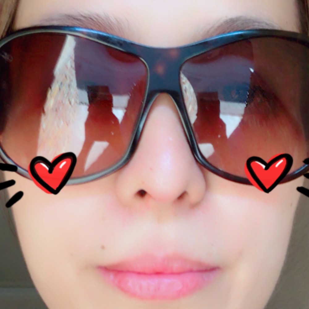 Meet your Posher, Rachelle ann